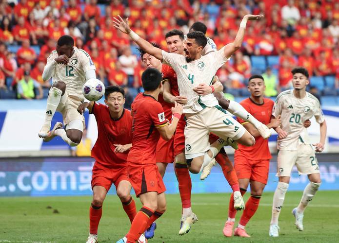 南宫体育 -关于赛地聚焦——亚冠集结日热度飙升；北京首钢防线松动；气氛紧张；赛季目标并未改变的信息