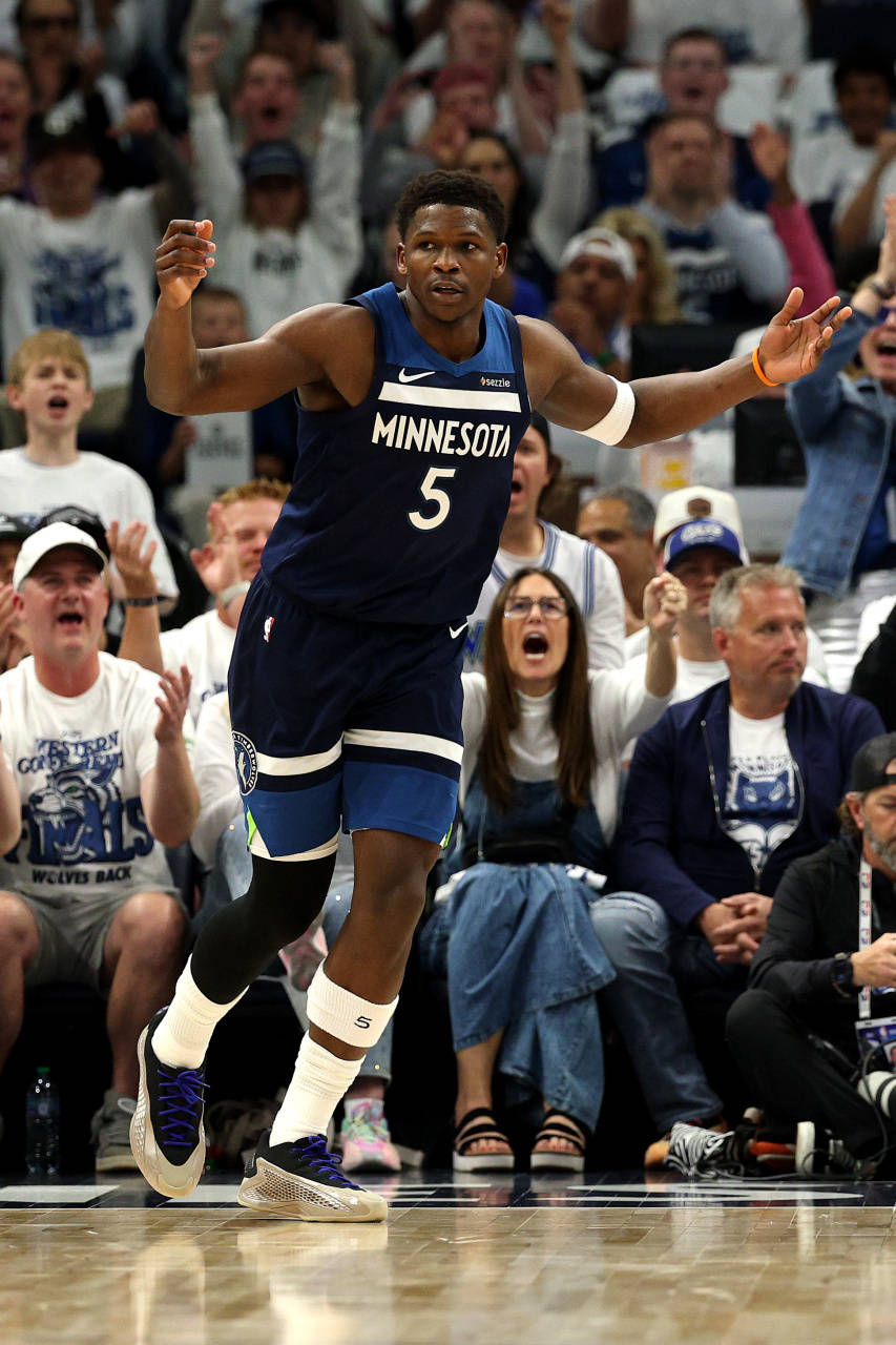 南宫体育入口 -包含明尼苏达森林狼训练开放日；集结日遗憾出局引欢呼；NBA总决赛在即；细节决定成败的词条