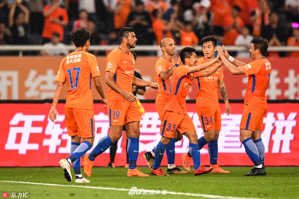 南宫娱乐 -关于风云突变！圣安东尼奥马刺集结日单刀错失，CBA常规赛版图或变，气氛紧张，临场指挥获称赞的信息